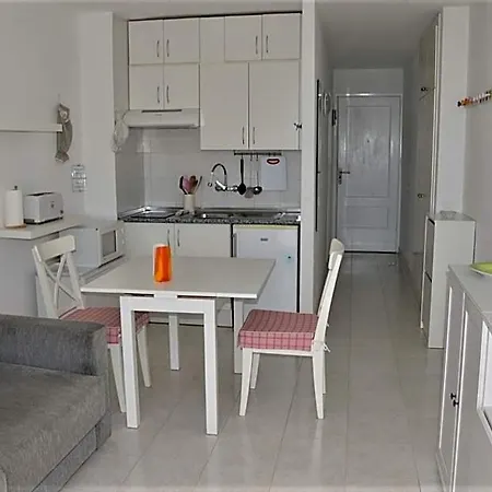 Hotel apartamentowy Ponderosa Playa de las Americas (Tenerife)